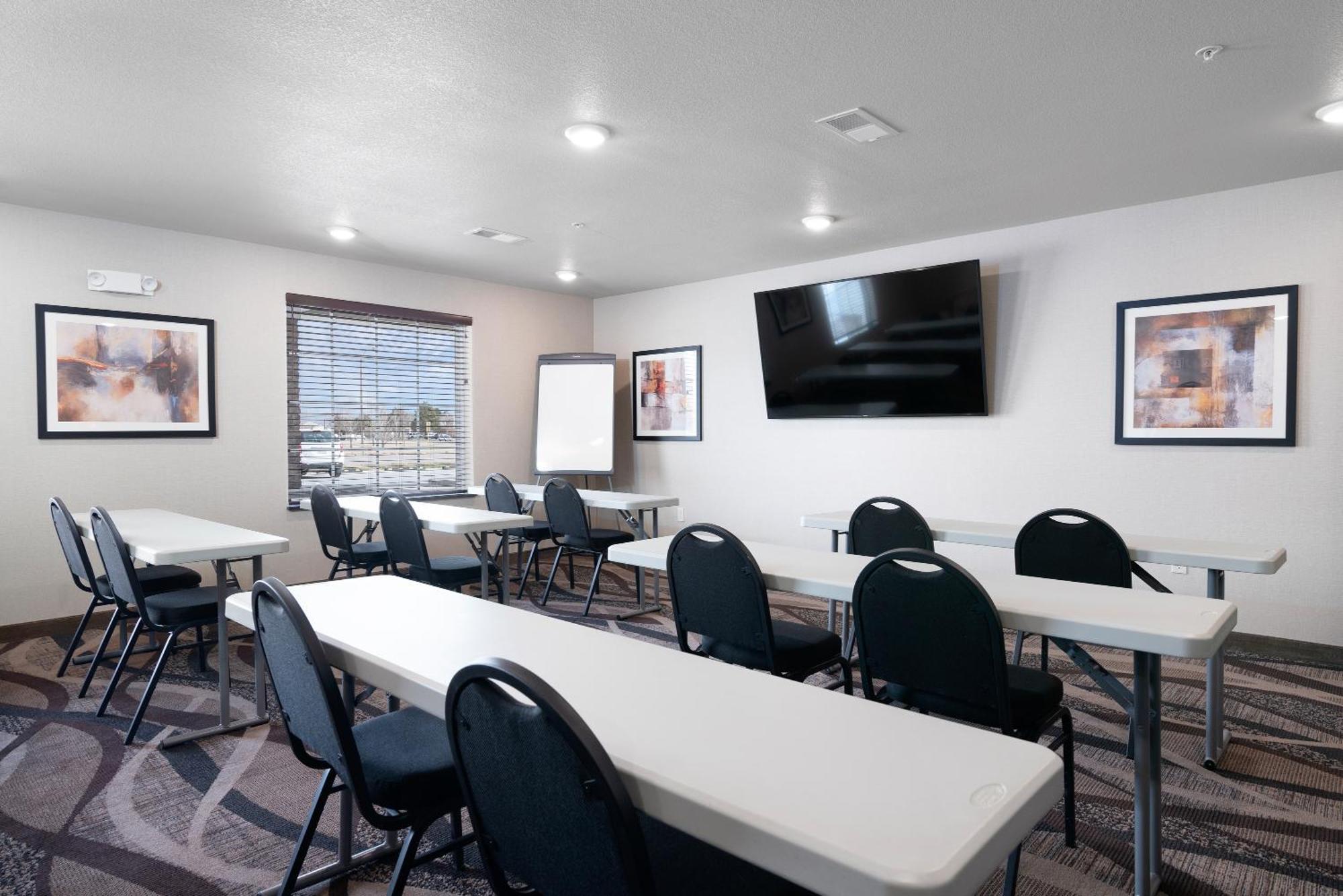 Cobblestone Inn & Suites - Yuma Exterior photo
