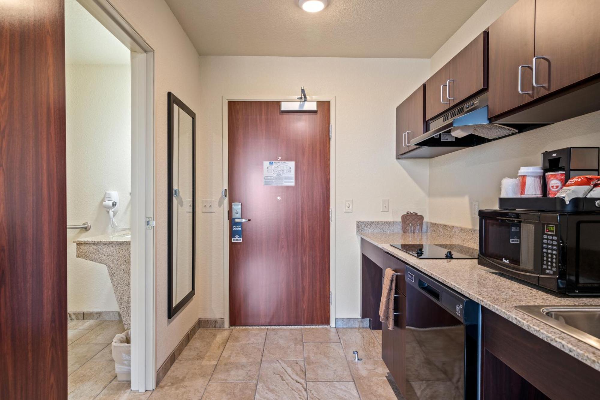 Cobblestone Inn & Suites - Yuma Exterior photo