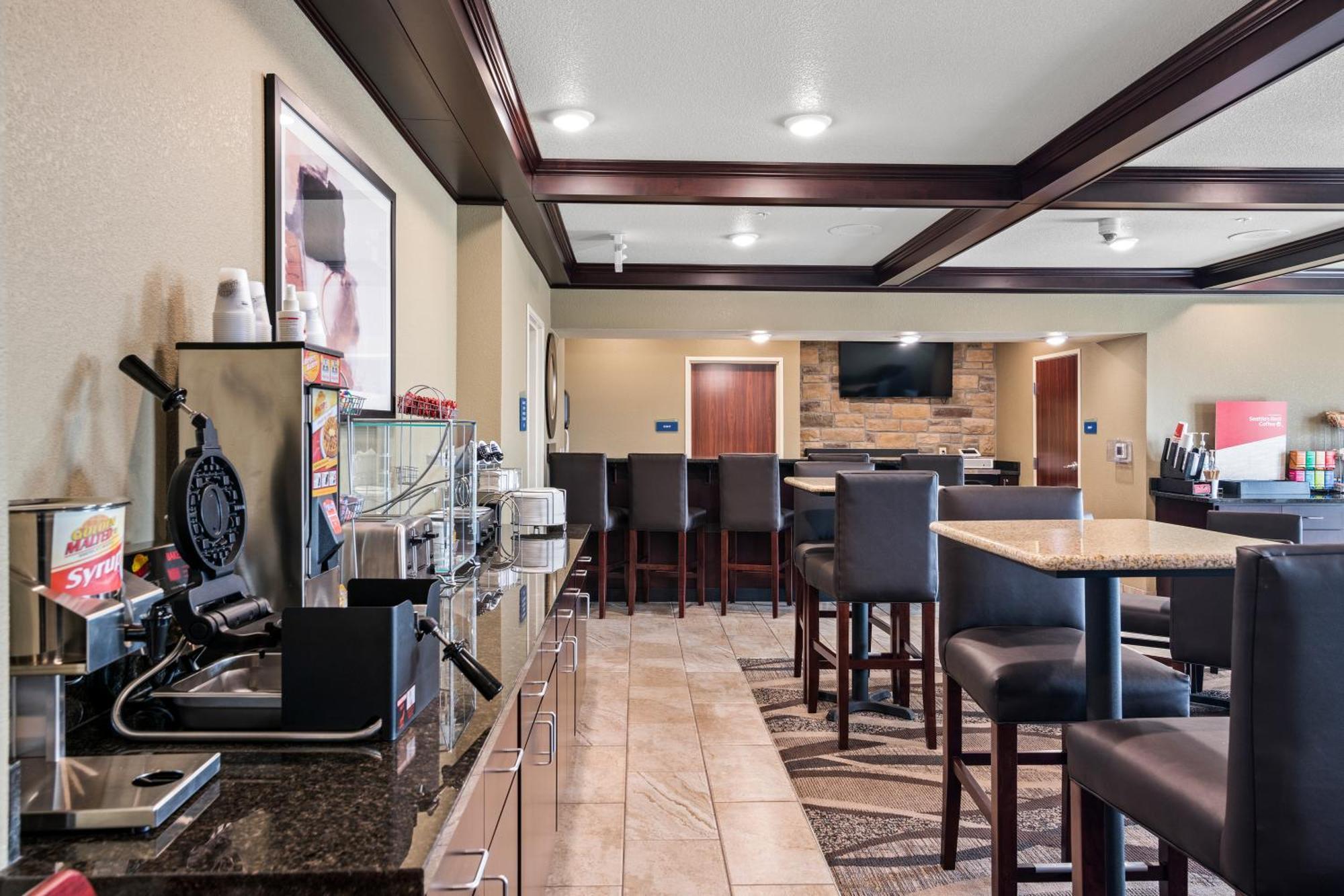 Cobblestone Inn & Suites - Yuma Exterior photo